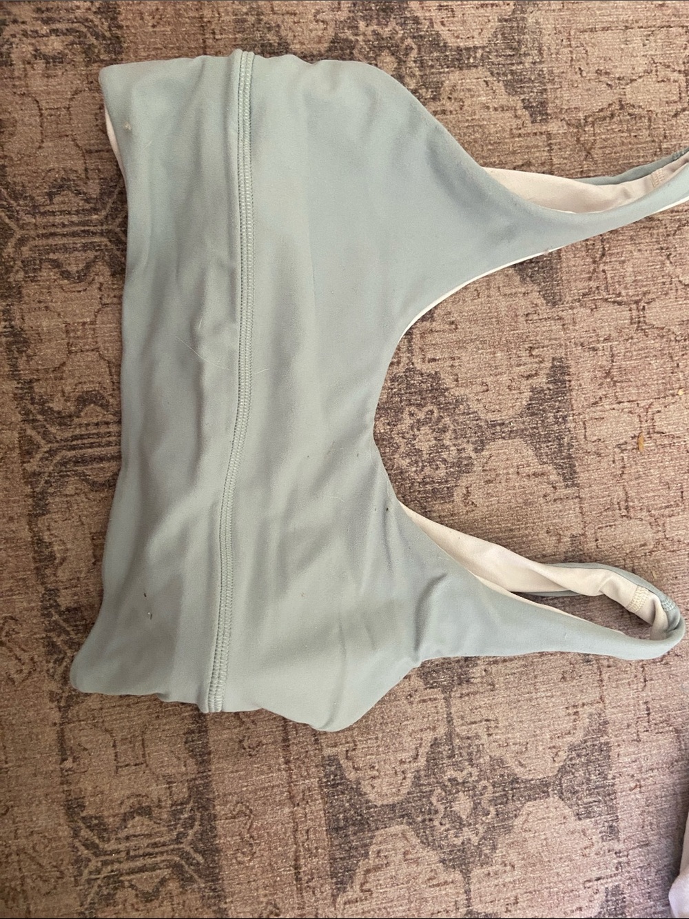 lululemon bundle: pastel colour sports top + bras